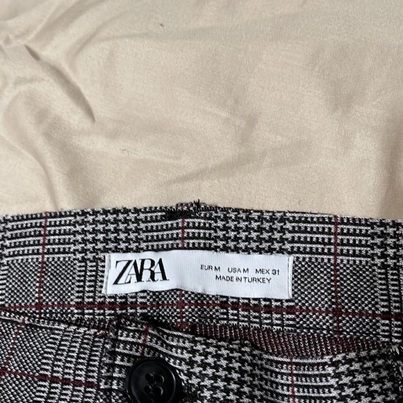 Zara Pants - Picture 3 of 6